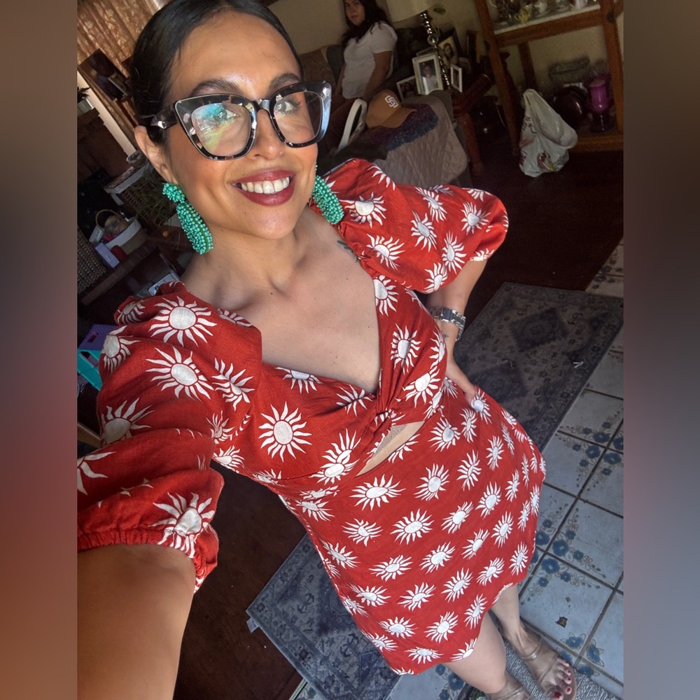 Meet your Posher, Ileana!💋✌🏼️